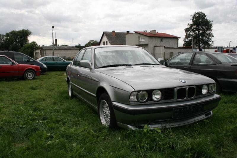 BMW5er.pl • Zobacz wątek [e34] Zderzak M5 / Mpakiet