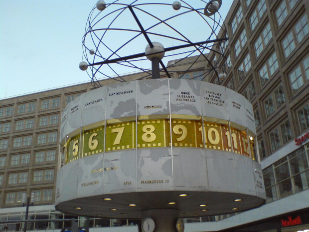 Zegar dla całego świata w Berlinie #zegar #strefa #czasowa #świat #czas