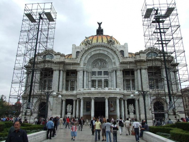 Przy Eje Central... #MiastoMeksyk #MexicoCity #CentroHistorico