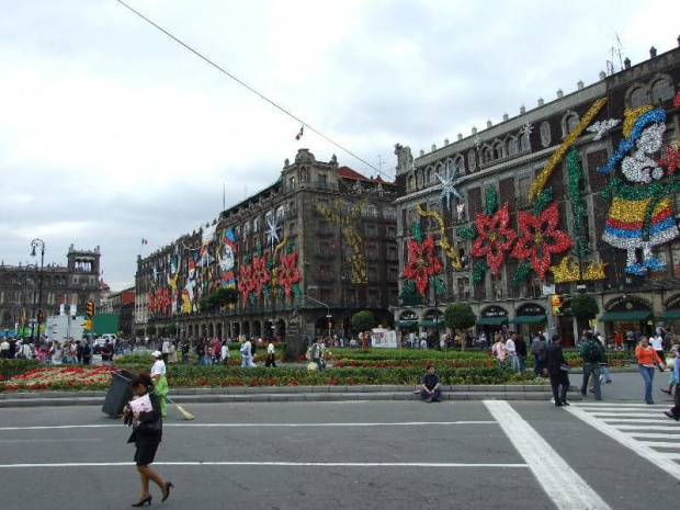 Przy Zócalo... #MiastoMeksyk #MexicoCity #Zócalo