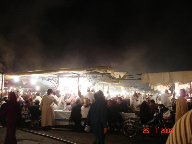 Jemaa el-Fna wieczorkiem