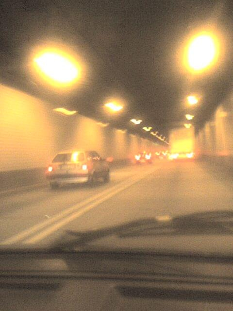 to przejazd przez tunel w Hamburgu jak znaleźliśmy się w nim po raz 3 byłam załamana