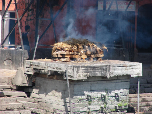 ceremonia palenia zwłok, Kathmandu, Pasupatinath