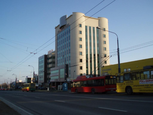 Kapena,Solaris Trollino 12 i Jelcz PR 110 na ulicy Zana w Lublinie