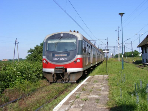 07.06.2007 Stacja Czernica
EN57-2012 jako poc. rel. Wrocław Główny-Jelcz Laskowice