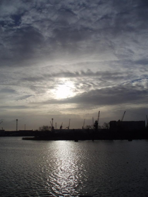 #słońce #wschód #port #szczecin #woda #niebo