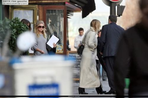 Ash going to Chanel fashion show-paparazzi luty 2008