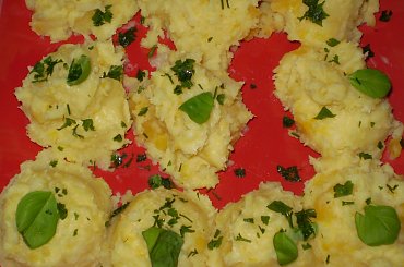 Puree ziemniaczane
/ #DodatkiDoIIDań #PureeZiemniaczane #ziemniaki #obiad #DrugieDanie #jedzenie #kulinaria