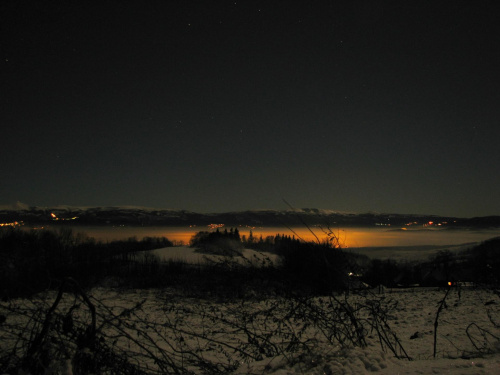 Karkonosze nocą #natura #przyroda #góry #zima #ŁysaGóra #JeleniaGóra #krajobraz #niebo