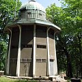 Obserwatorium astronomiczne lub planetarium. #park