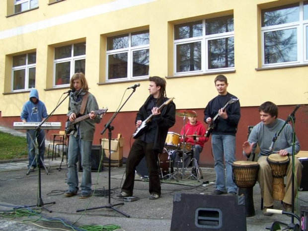 Gama Trzech Kolorów w LO Miechów 1.04.2008