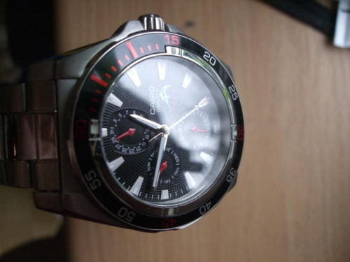 Casio Duro 200 (WR 20 ATM) , wietny zegarek męski duży- 40mm koperta, masywny , ze stali szlachetnej, zegarek posiada pełne wskazanie kalendarza w małych skalach na tarczy ( 320 zł) z dodatkowym paskiem - nowy Hirsch mariner 100m - 100% wodoodporny (...