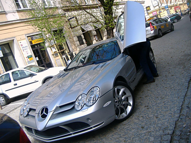 Mercedes SLR