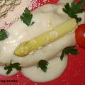 Pierś z kurczaka w sosie szparagowym .Przepisy na : http://www.kulinaria.foody.pl/ , http://www.kuron.com.pl/ i http://kulinaria.uwrocie.info/ #kurczak #szparagi #sos #obiad #DrugieDanie #jedzenie #kilinaria