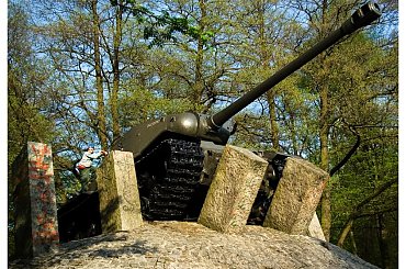 Czołg w Lęborku #Lębork #czołg #SławomirŁukaszuk #MilitariaLębork #park