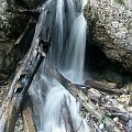 ...jak wodne nimfy w strumieniach kaskady, gdzie woda pieści ich nagie ciała #góry #mountain #Fatra #Diery #potok #kaskada