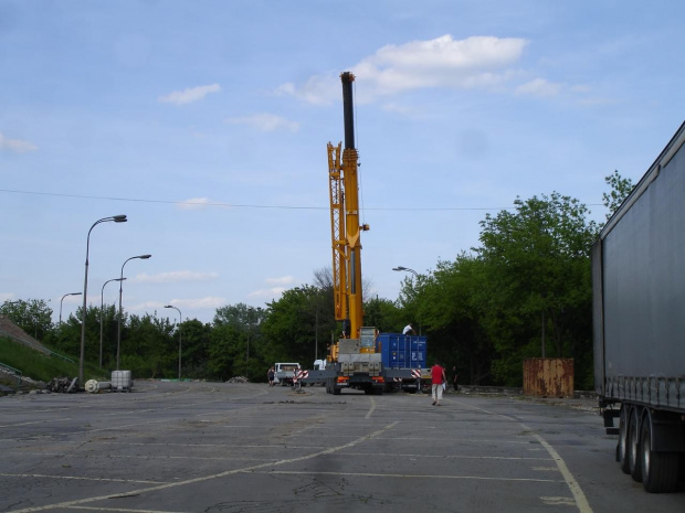 Maszyny już wjechały. Zdjęcie z 14 maja 2008 - czyli rok po poprzednich. 15 maja rozpocznie się oficjalna budowa Stadionu Narodowego. #StadionDziesięciolecia #StadionNarodowy #uefa #Euro2012 #Warszawa