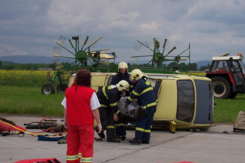 Stejně teď všichní fotili a civěli na traktor Zetor