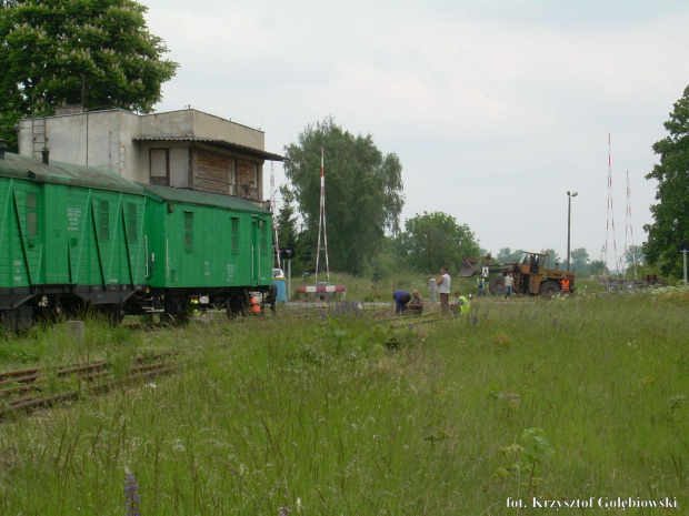 A w PKP nic się nie marnuje ;)
Każda śrubeczka ląduje we wiaderku...