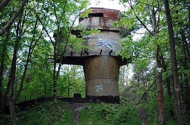 Obiekty militarne na Pomorzu #bunkry #fortyfikacje #broń #militaria #czołg #jastarnia #jurata #hel