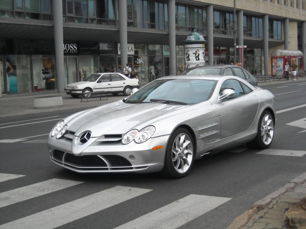 Mercedes McLaren SLR