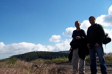 Ja z Michałem, a w tle oba wzniesienia Skrzyczne #skrzyczne #beskid #panorama #krajobraz