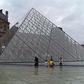 Louvre - Paryz #Louvre #Paryz #Paris #Francja #zabytki #piramidy