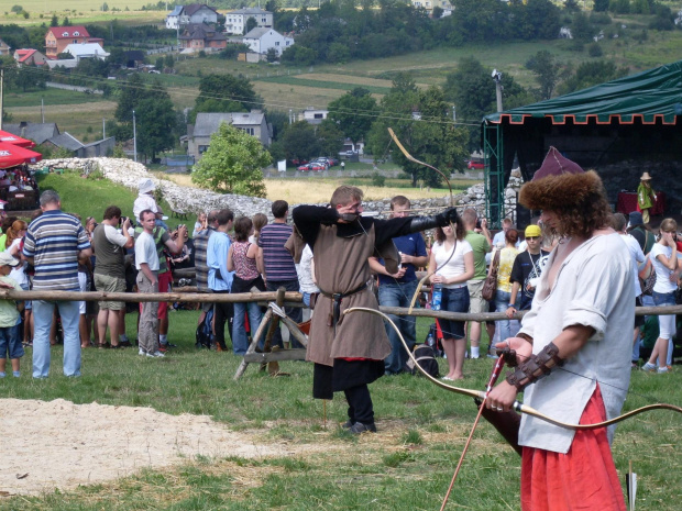 Ogrodzieniec 2008 - turniej łuczniczy