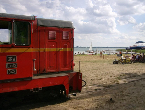 Lxd2 - 343 na tle jeziora.Kurs turystyczny ogólnodostępny 3 sierpnia 2008 r. #GnieźnieńskaKolej #kolej #Lxd2