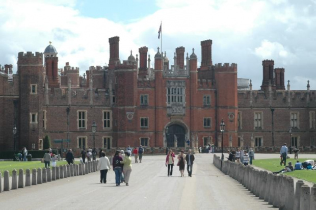 #HamptonCourt