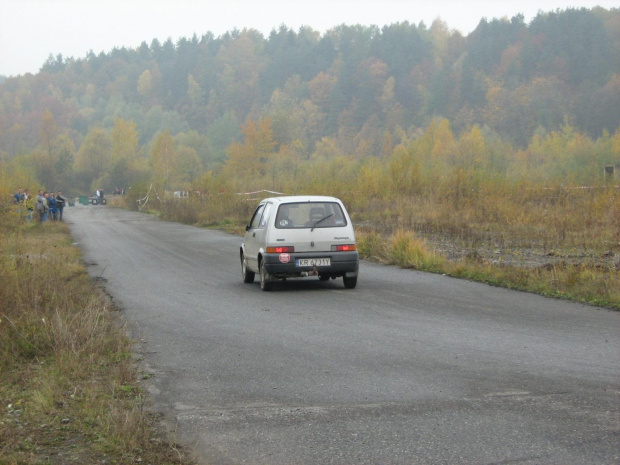 Kręciołek Dobczyce 28.10.07 Załoga Wójcik/ Szelerewicz fiat CC 700 :)