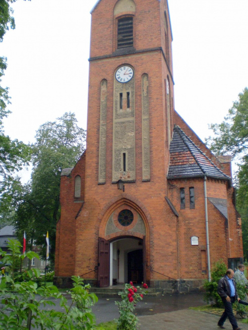 Kościół p.w. Edyty Stein w Wilkowicach .