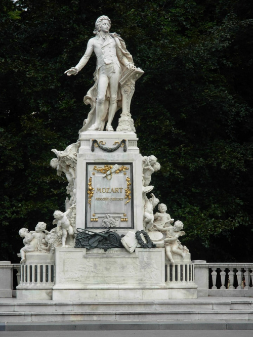 Mozart w ogrodzie przy pałacu Hofburg