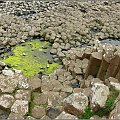 HEKSAGONALNE KOLUMNY GIANT'S CAUSEWAY. IRLANDIA POLNOCNA