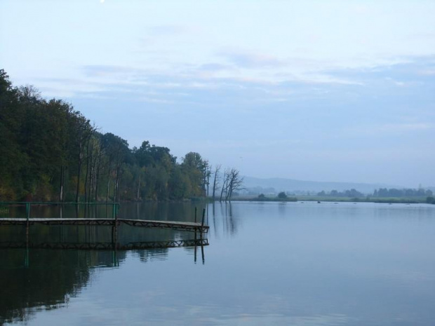 Mściwojów_wieczorna mgiełka nad wodą