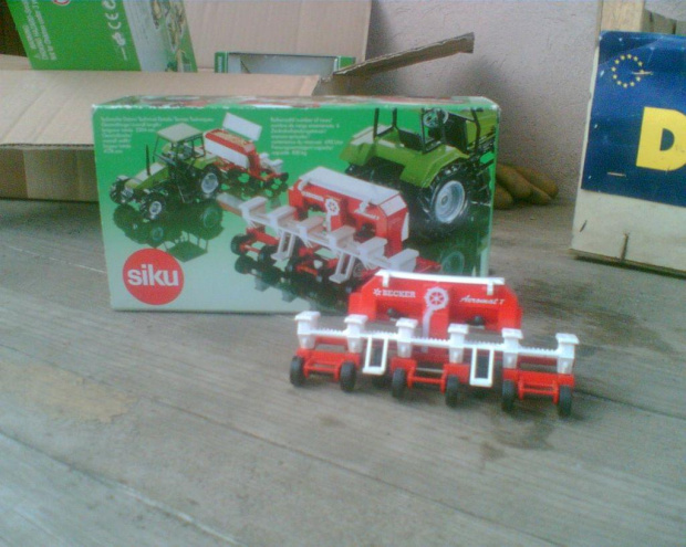 Nowe modele #SikuTraktorModelRolnikJohndeere