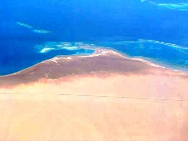 Egipt - morze i ląd #Egipt #góry #lot #pustynia #widok