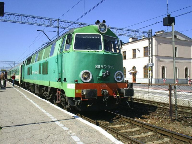 SU45-045 z poc. do Suwałk(Białystok 24.05.07)