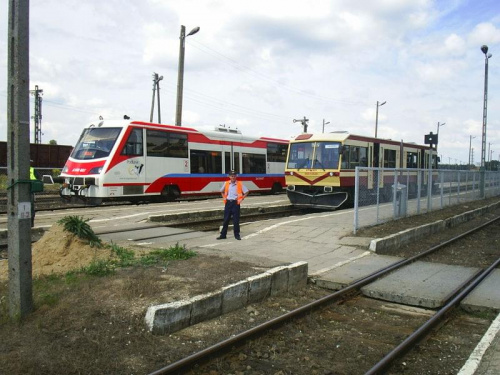 SA108 i SN81 na stacji Czeremcha(06.08.07)