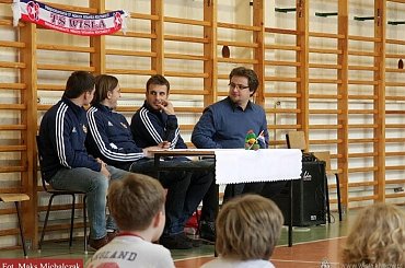 Wizyta piłkarzy TS "Wisła" w naszej szkole #SzkołaPodstawowaNr30