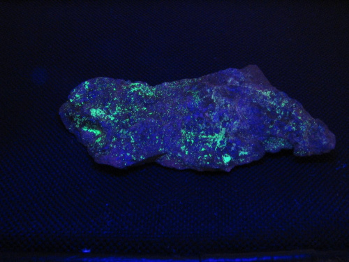 Autunit - Kowary światło UV #minerały #kowary