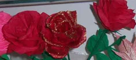 róże czerwone z bibułki #artystyczne #bibułkarstwo #BożeNarodzenie #bukiety #chrzest #dekoracje #dekoratorstwo #DlaBabci #DlaCiebie #DlaMamy #DlaTaty #DoBiura #DoRestauracji #DzieńMatki #ekologiczne #imieniny #kartki #kompozycje #komunia #ślub