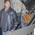 MK arrives from New York into Los Angeles airport-paparazzi listopad 2007