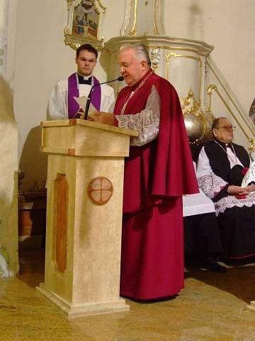 Ceremonia wprowadzenia ks. Pawła Sitarka na proboszcza parafii w Dąbrówce - 11.12.2007r.