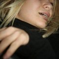 Ashley leaving Neil George Hair Salon-paparazzi grudzień 2007